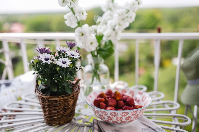 cómo decorar un balcón pequeño con plantas